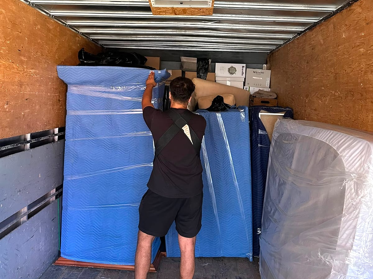 Last-Minute Moving — Nova Moving